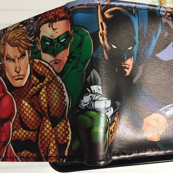 DC Comics Justice League Men's Bifold Wallet - Picture 5 of 16